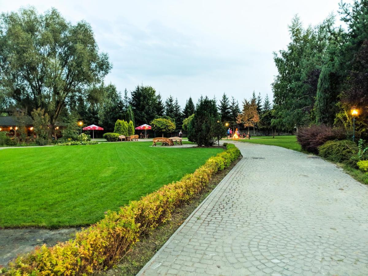 Hotel Kuznia Napoleonska Teresin Kültér fotó