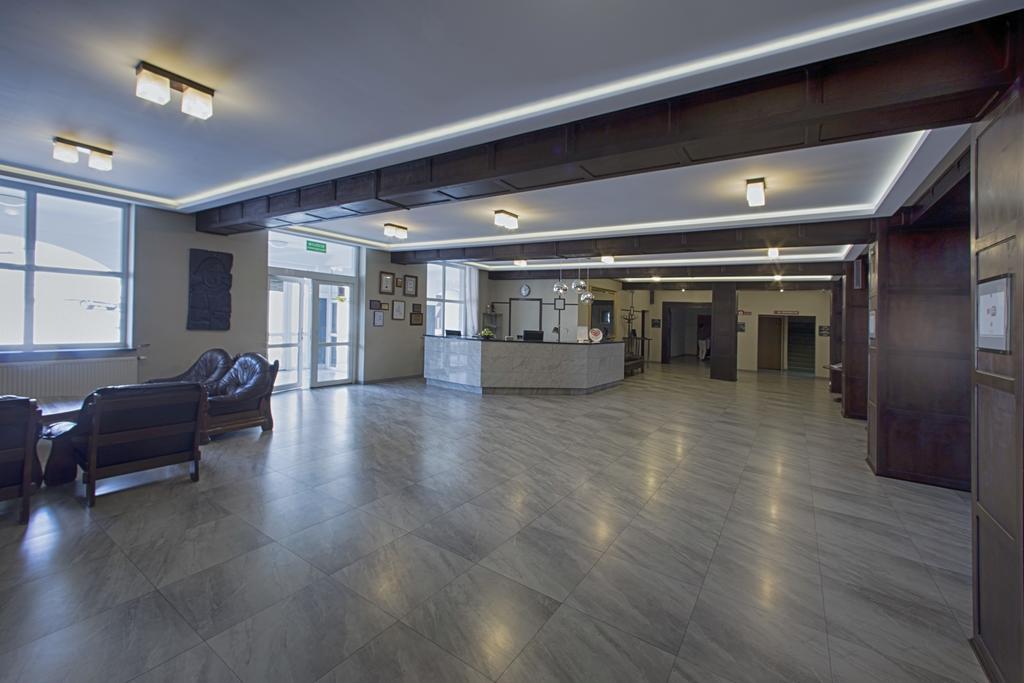 Hotel Kuznia Napoleonska Teresin Kültér fotó