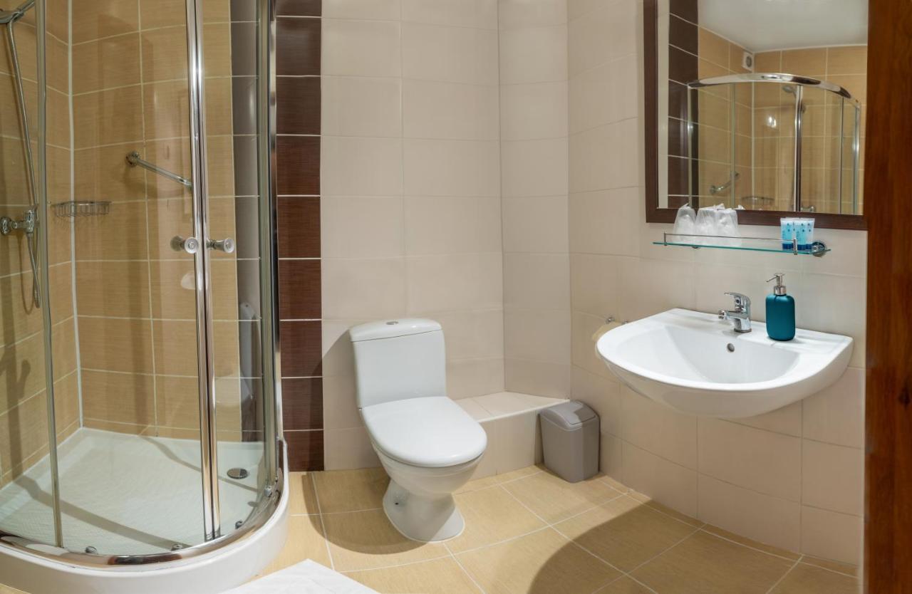 Hotel Kuznia Napoleonska Teresin Kültér fotó