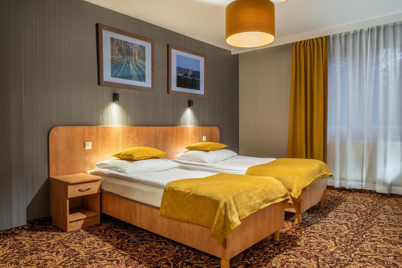 Hotel Kuznia Napoleonska Teresin Kültér fotó
