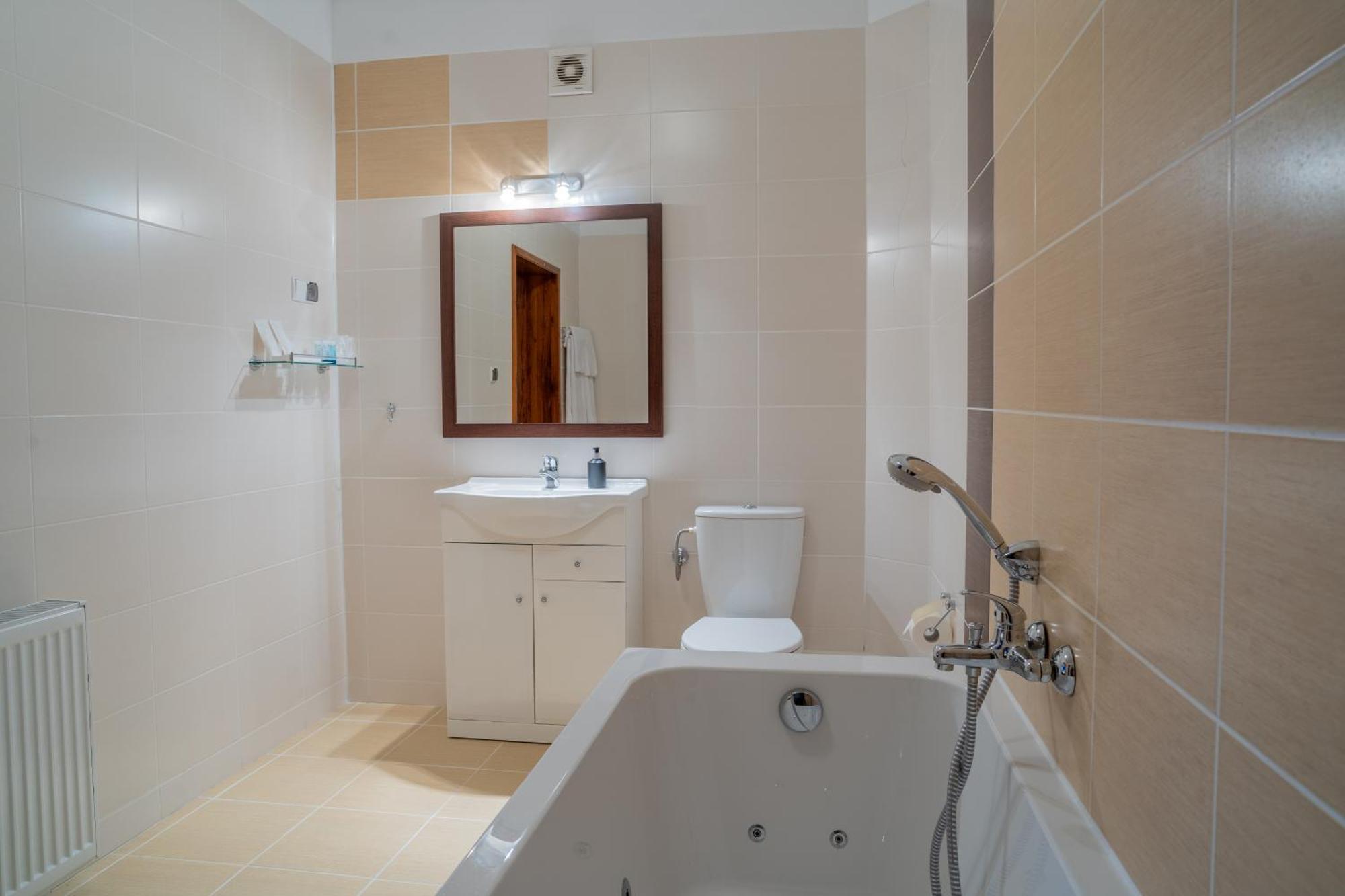 Hotel Kuznia Napoleonska Teresin Kültér fotó